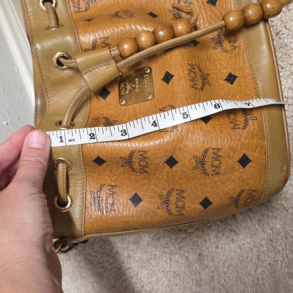 Authentic MCM Visetos Coated Canvas Heritage
Drawstring Bucket Bag Cogna… - Picture 14 of 15